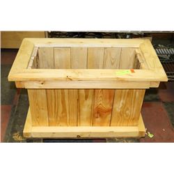 STAINED PINE PLANTER 14 X 27 X 15