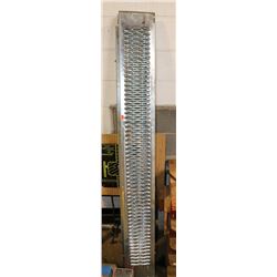 PAIR OF 6FT METAL LOADING RAMPS.
