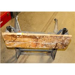 COLLAPSIBLE WORKTABLE.