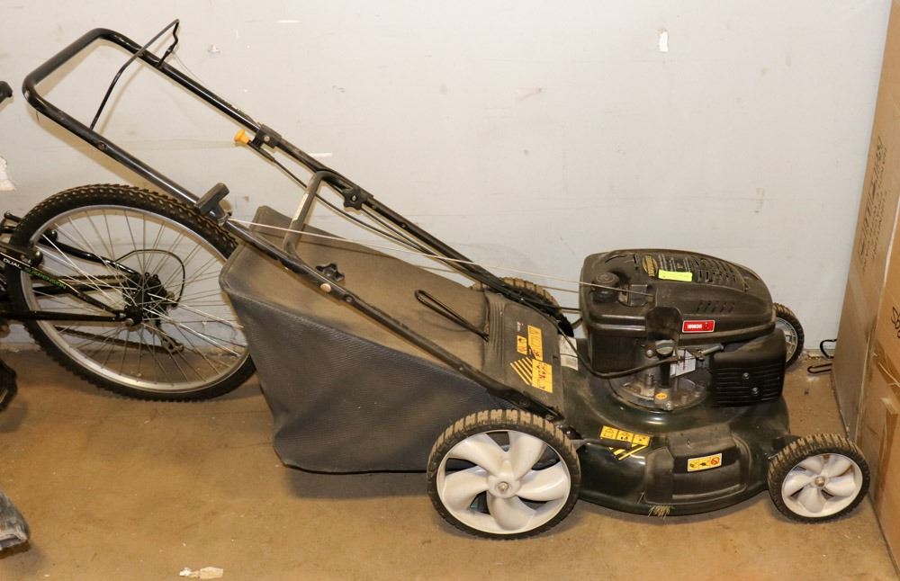 YARDWORKS 6.5HP LAWNMOWER