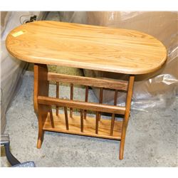 OAK MAGAZINE RACK TABLE.
