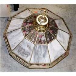 HANGING STAIN GLASS STYLE LAMP.