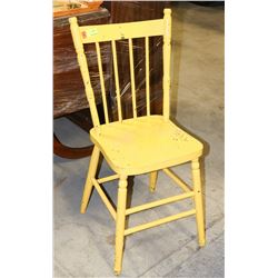 VINTAGE PAINTED YELLOW SIDE CHAIR.