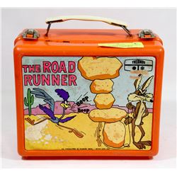 VINTAGE THERMOS WARNER BROS ROAD RUNNER LUNCH BOX
