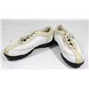 Image 1 : PAIR OF LADIES TOP FLITE GOLF SHOES -