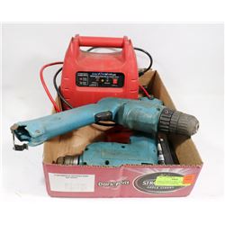 PAIR OF MAKITA DRILLS W/ 1 BATTERY NO CHARGER