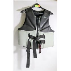 NEW METHOD WOMENS LIFE VEST SIZE 12