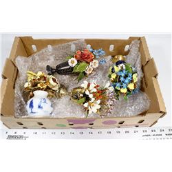 FLAT OF METAL FLOWER ORNAMENTS