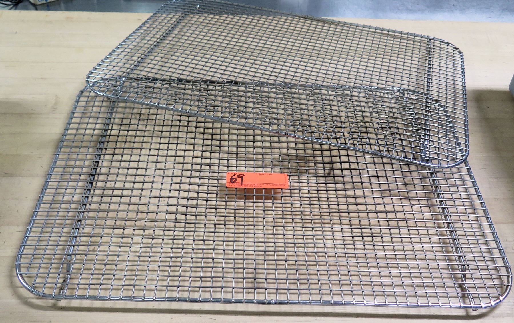 Qty 2 Large Metal Wire Cooling Racks
