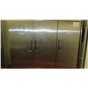 Image 3 : True Model T-72 3-Door Refrigerator