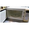 Image 2 : Sanyo Super Showerwave 900 Watt Microwave Oven
