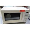 Image 1 : Sunbeam White Countertop Carousel Microwave Oven
