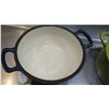 Image 2 : Qty 2 Stock Sauce Pots - Green & Blue, Both w/ Lids