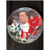 Image 1 : LIMITED EDITION GORDIE HOWE SIGNED COLLECTOR PLATE (1253/2500)