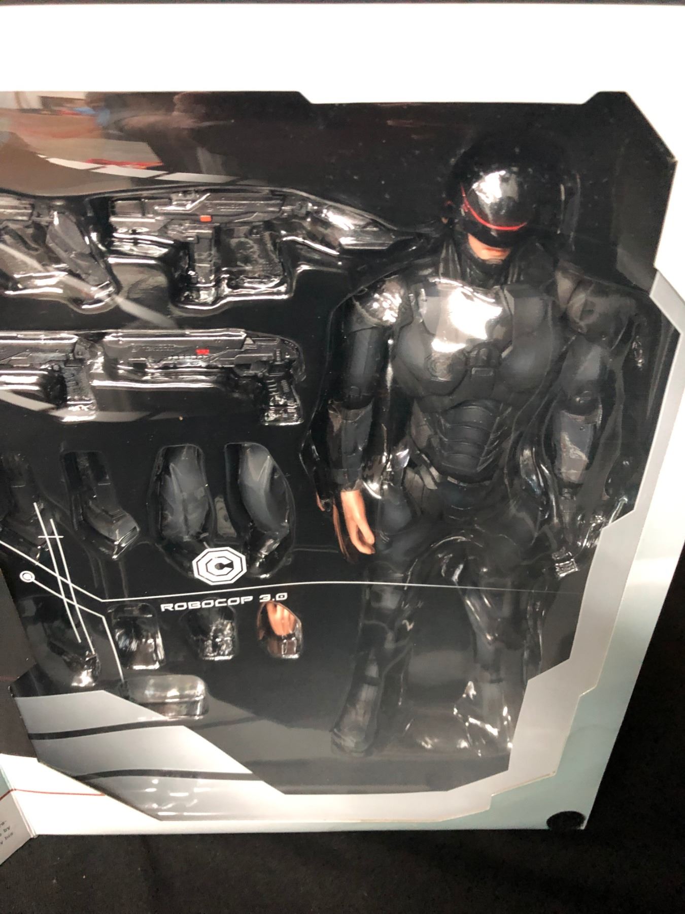 play arts kai robocop 3.0