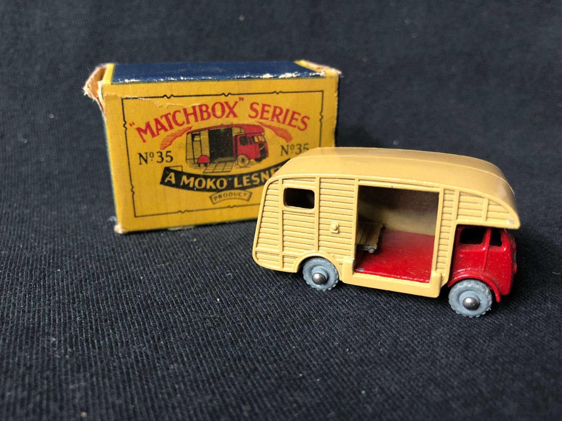 Matchbox Series 35 Mharshall Horse Trailer W/ Original Box