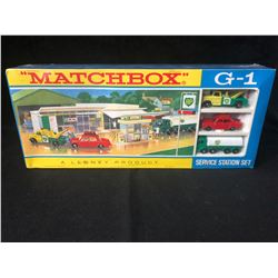 VINTAGE MATCHBOX G1 SERVICE STATION (COMPLETE)