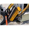 Image 2 : 2009 NEW HOLLAND TV 6070 TRACTOR WITH US MOWER FLAIL MOWER
