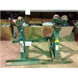 PAIR OF GREENLEE 656 3'750LBS CAPACITY RATCHET TYPE REEL JACKS