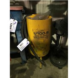 YELLOW UNI-RAM U100-S MOBILE SAND BLASTER