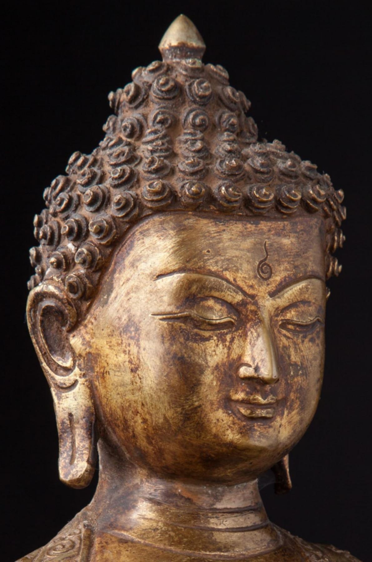 Old Buddha Statue