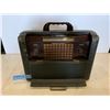 Image 2 : ADMIRAL RADIO WITH TRAVELING CASE