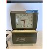 Image 2 : VINTAGE ELECTRIC/WORKING LATHEM TIME CLOCK W/CHECK