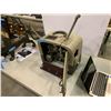 Image 3 : BELL & HOWELL FILMOSOUND 285 PROJECTOR