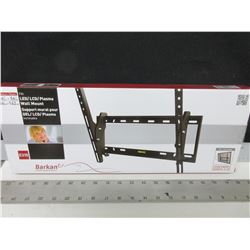 Tilt TV Wall Mount for 26" - 56" TV's / LED/LCD/Plasma