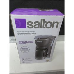 New Salton 1 cup Coffee Maker / comes with mug and permanent filter