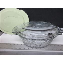 New Princess House 3 quart Oval Covered Casserole / Fantasia