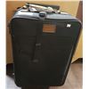 Image 1 : JORDACHE CARRYON SUITCASE