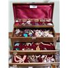Image 1 : VINTAGE JEWELRY BOX WITH ESTATE JEWELRY