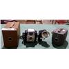 Image 1 : 3 VINTAGE CAMERAS