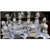 Image 1 : 12 PRECIOUS MOMENTS FIGURINES
