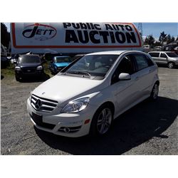 F6 --  2009 MERCEDES B200 , White , 219937  KM's