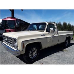 D6A --  1979 CHEVROLET 3/4 TON CAMPER SPECIAL , Brown , 100942  KM's