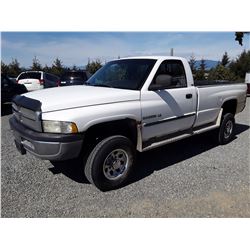 L4 --  2002 DODGE/RAM 2500 , White , 285661  KM's
