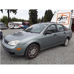 M6 --  2005 FORD FOCUS ZX4 , Green , 81118  KM's