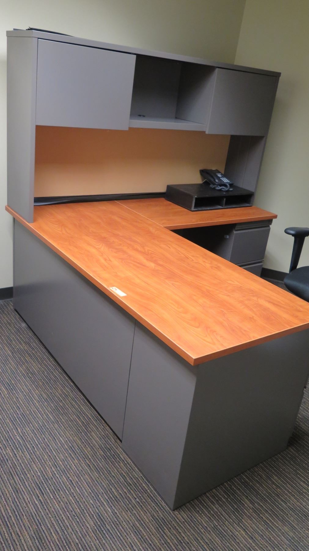 Wooden Desk W Overhead Cabinets File Cabinet Drawers 60 L X 24