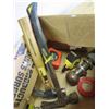 Image 3 : LOT OF ASSORTED TOOLS ( HAMMERS, TAPES, BOTTLE JACK, ETC…)