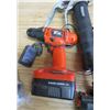 Image 4 : LOT OF ASSORTED TOOLS (18V CORDLESS DRILL- BLACK AND DECKER, GREASE GUN, ETC…)