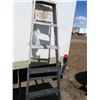 Image 1 : STEP LADDER (6 FOOT)