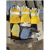 Image 2 : BOX OF GLOVES