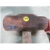 Image 2 : LOT INCLUDING AXE AND SLEDGE HAMMER (8LB)