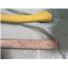 Image 6 : LOT INCLUDING AXE AND SLEDGE HAMMER (8LB)