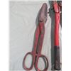 Image 2 : LOT OF ASSORTED TOOLS (BOLT CUTTER, TIN SNIP, LEVEL, ETC…)