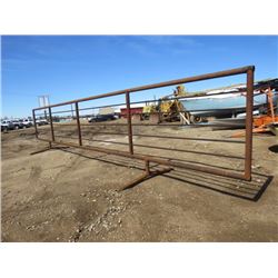 30 FOOT CORRAL PANEL (FREE STANDING) *SUCKER RED* (WELL BUILT)