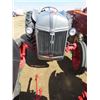Image 5 : TRACTOR (FORD) *RUNS GREAT*