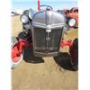 Image 5 : TRACTOR (FORD ) *RUNS GREAT*